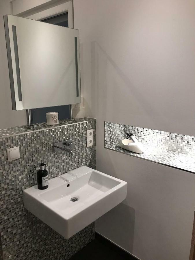 Modernes Apartment - Neustadt/Weinstrasse Stadt Neustadt an der Weinstraße Zewnętrze zdjęcie